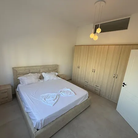 Appartement 2 Bedroom 1 Floor *